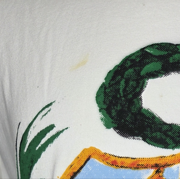 Crazy Shirts Size M and L - White Graphic T-Shirt Colorful Peruvian Escudo - Picture 11 of 11